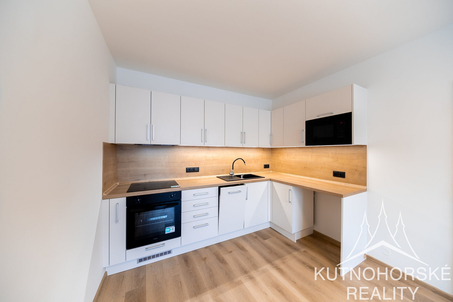 Prodej bytu 2+kk 40 m² – fotografie 4
