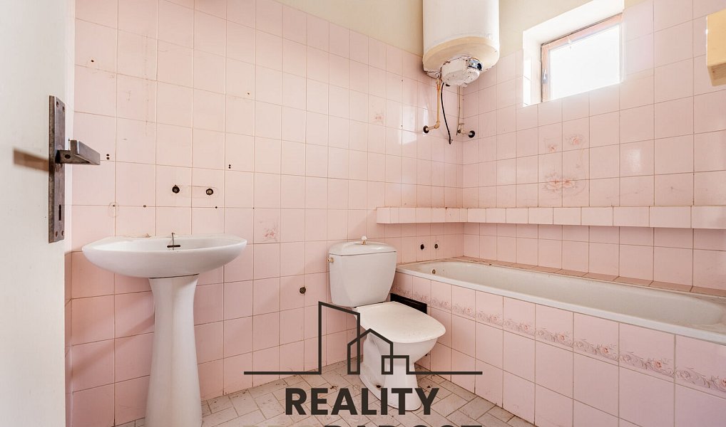 Prodej ubytovacího objektu 1 200 m², Znojmo – náhled fotky 35