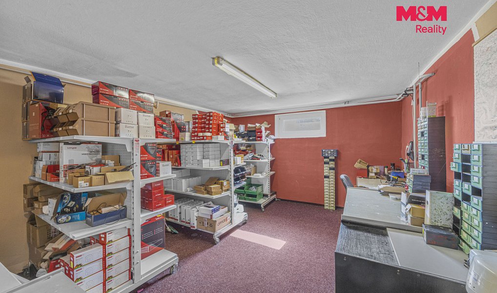 Prodej obchodních prostor 330 m², Pardubice – náhled fotky 11