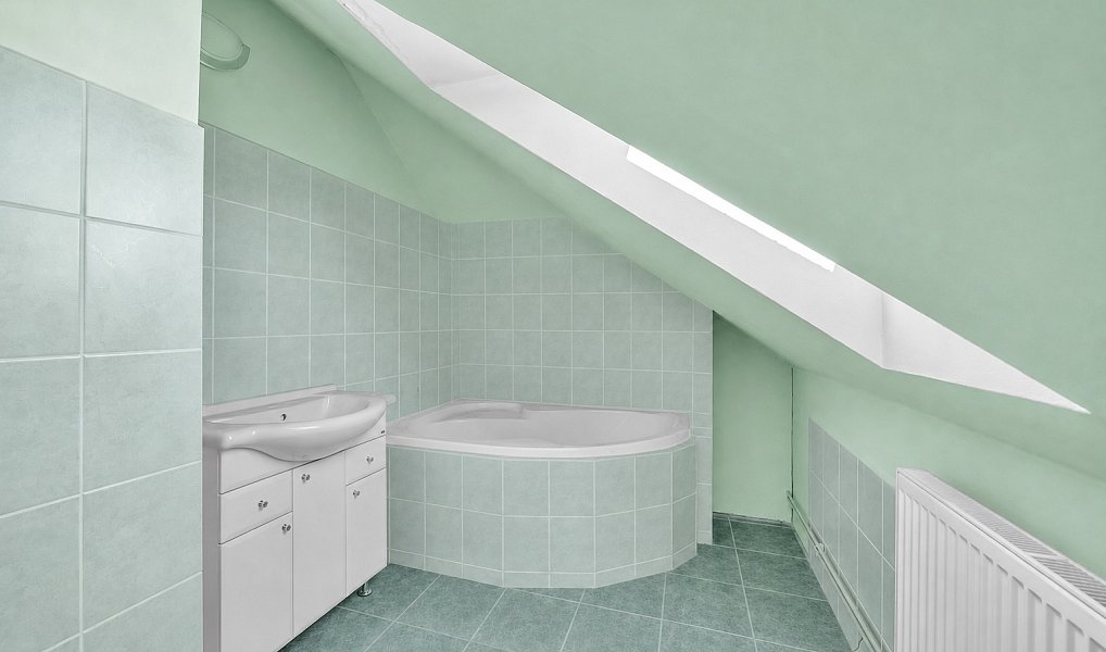 Prodej domu 164 m² s pozemkem 1 038 m², Sadská – náhled fotky 9