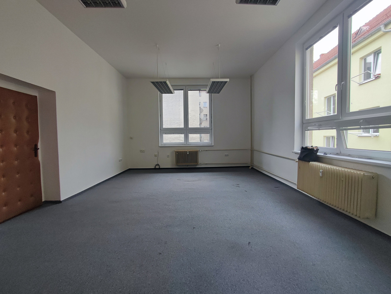 Pronájem kanceláře 36 m² — photo 5