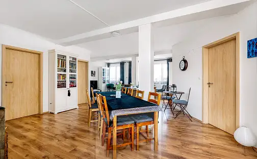 Prodej bytu 4+kk 185 m²