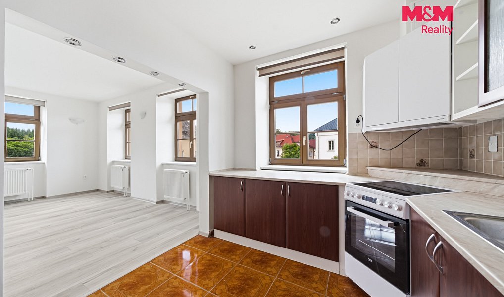 Prodej bytu 3+1 73 m², Dolní Čermná – náhled fotky 2