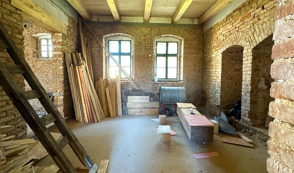 Prodej domu 710 m² s pozemkem 2 962 m², Prostiboř – náhled fotky 11