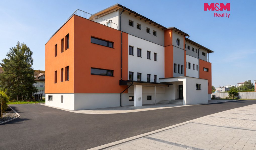 Prodej bytu 2+1 72 m², Zubří – náhled fotky 23