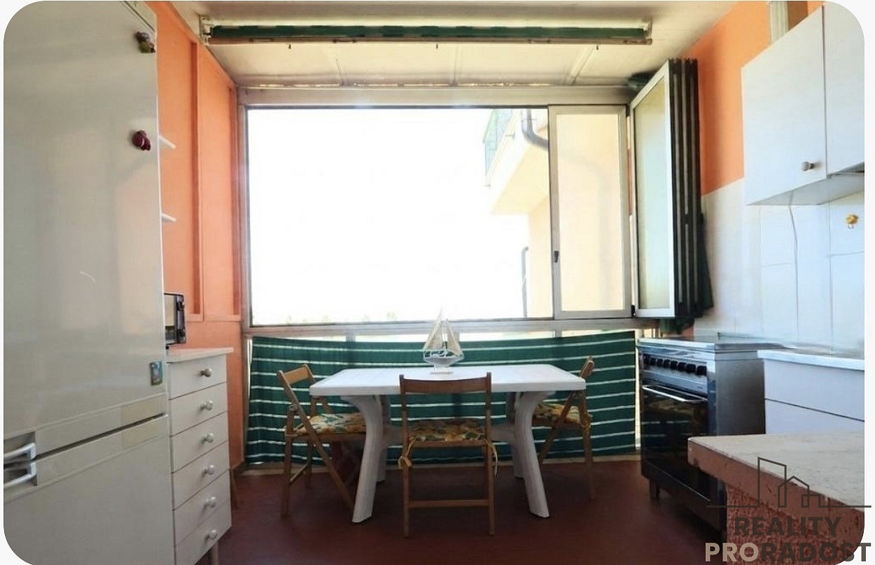 Prodej bytu 2+kk 42 m² — photo 2