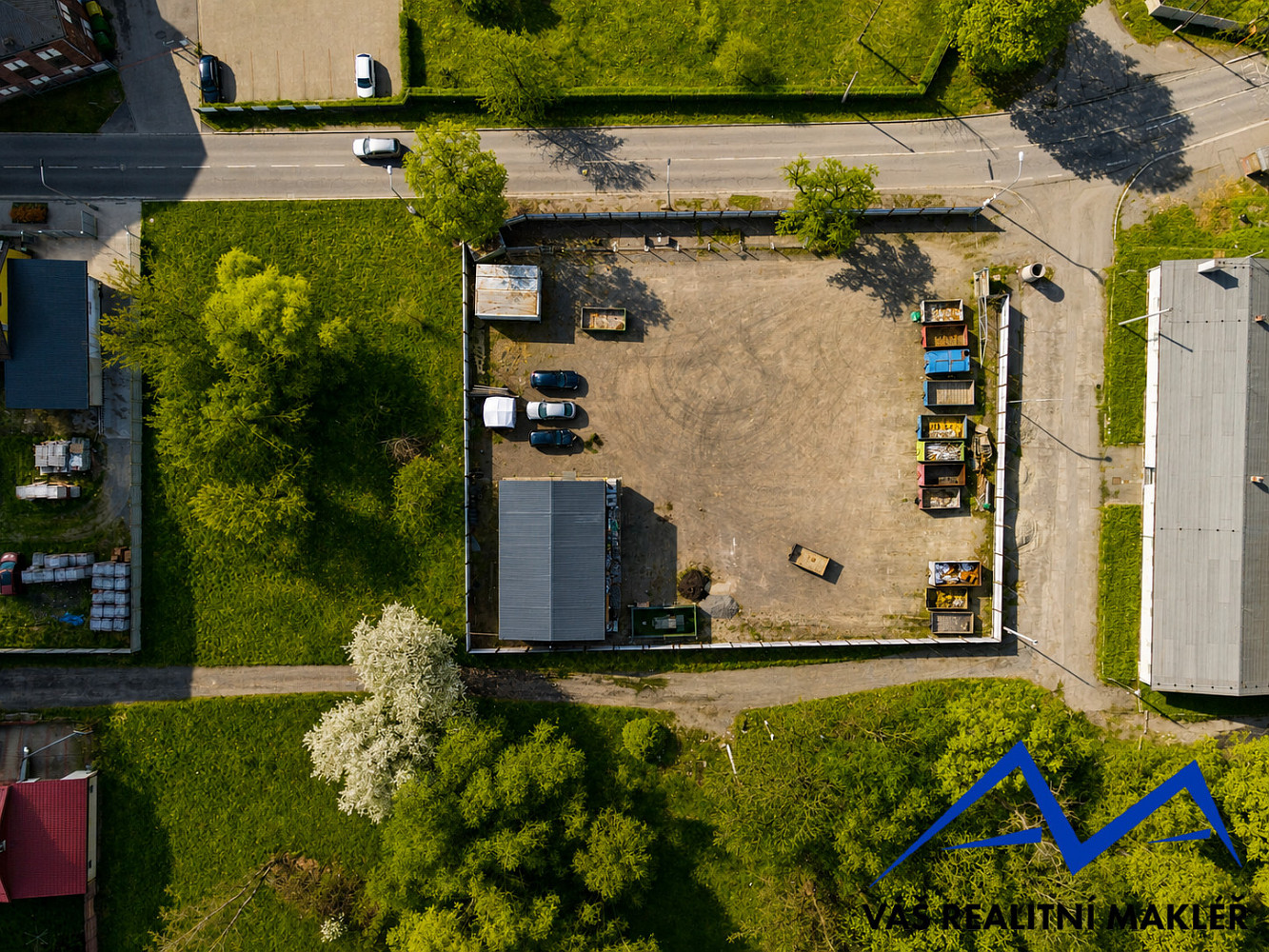 Prodej komerčního pozemku 2 345 m²