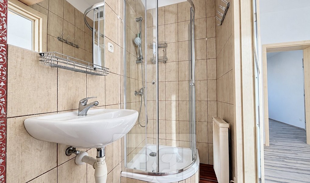 Pronájem bytu 2+kk 40 m², Luleč – náhled fotky 4