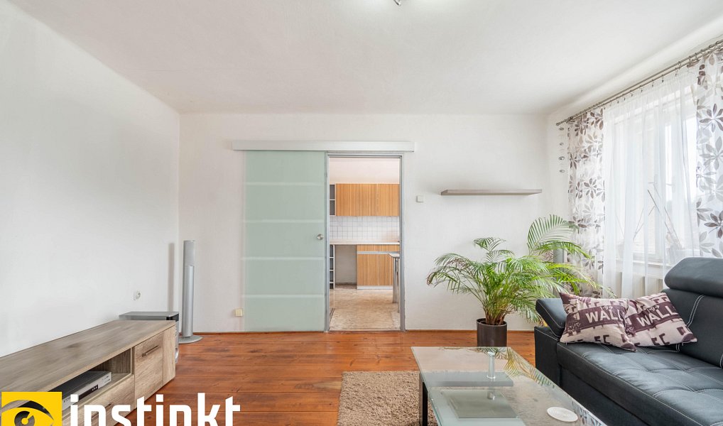 Prodej domu 450 m² s pozemkem 1 844 m², Kolinec – náhled fotky 7