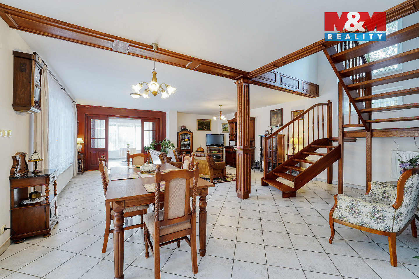 Prodej domu 348 m² s pozemkem 887 m² – fotografie 4