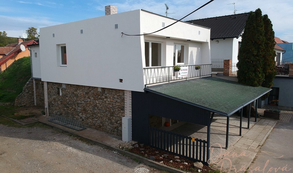 Prodej domu 190 m² s pozemkem 236 m², Strachotín – náhled fotky 13