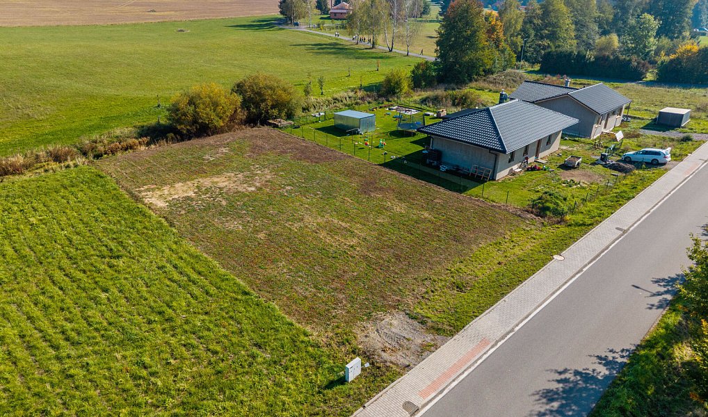 Prodej stavebního pozemku 1 008 m², Damníkov – náhled fotky 2
