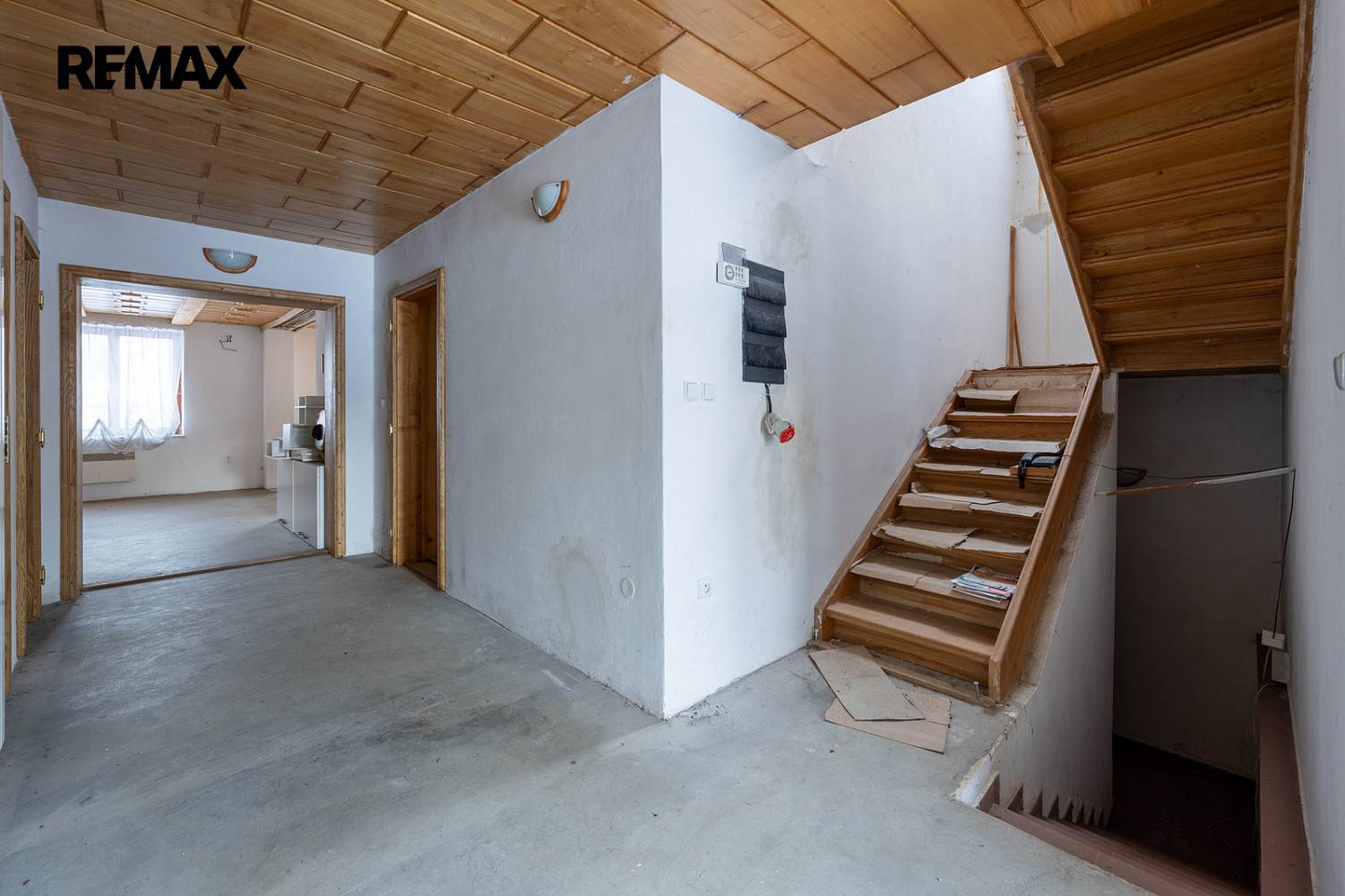 Prodej domu 313 m² s pozemkem 10 000 m² – další
