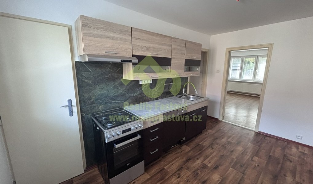 Pronájem bytu 2+1 56 m², Rokycany – náhled fotky 3