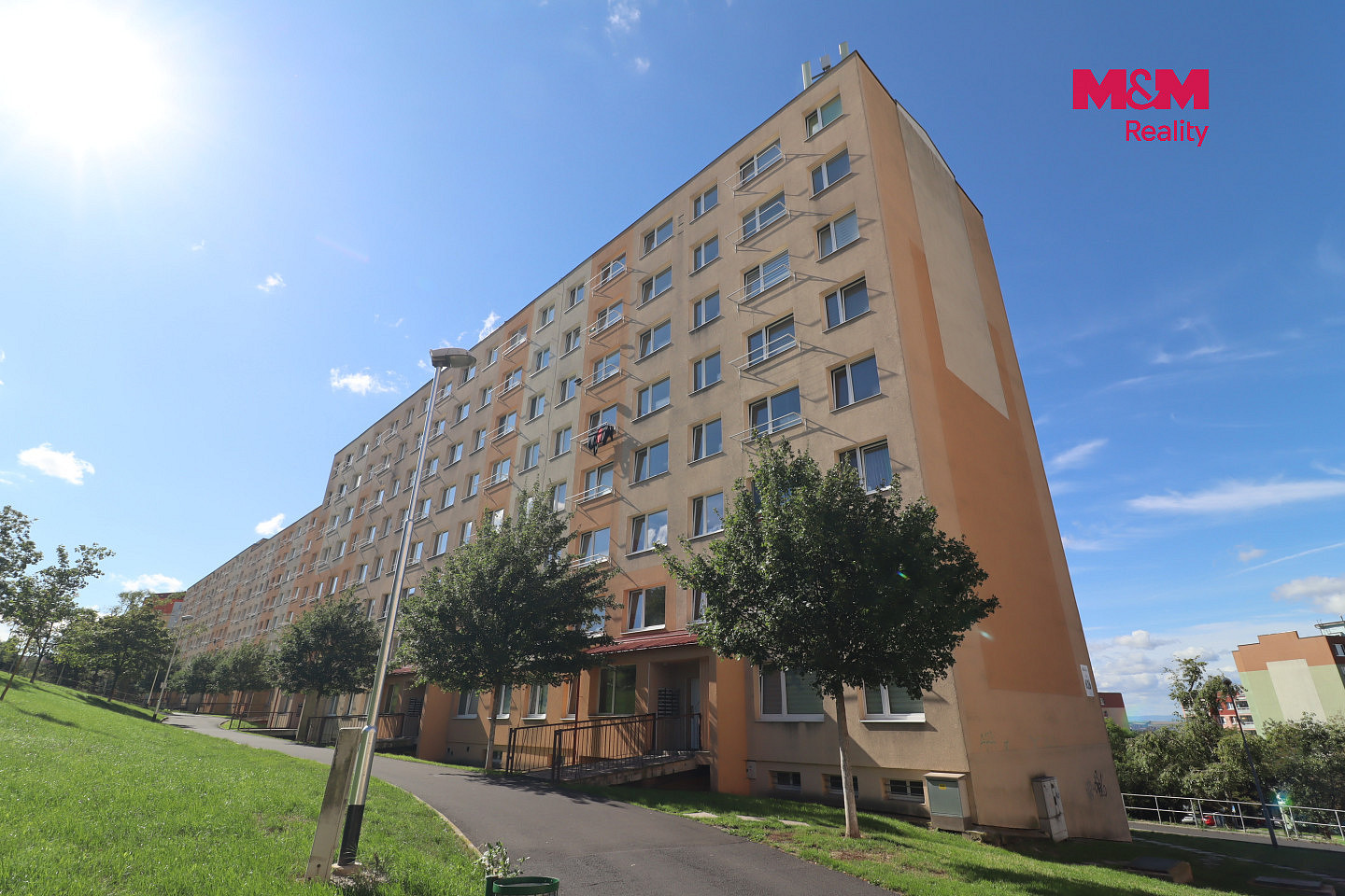 Pronájem bytu 1+kk 33 m² – fotografie 2