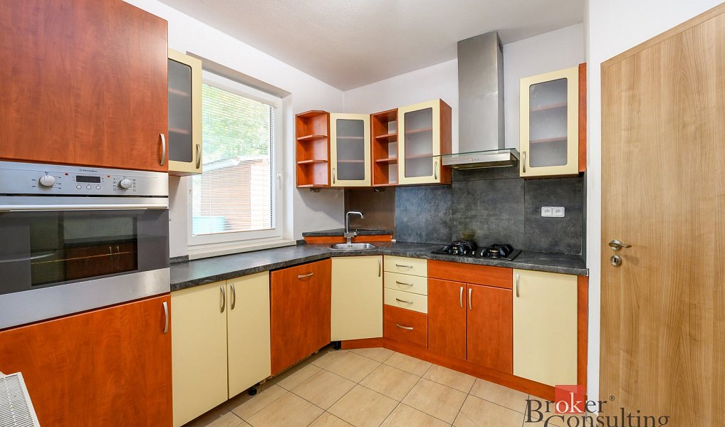 Prodej domu 130 m² s pozemkem 886 m², Dýšina – náhled fotky 3