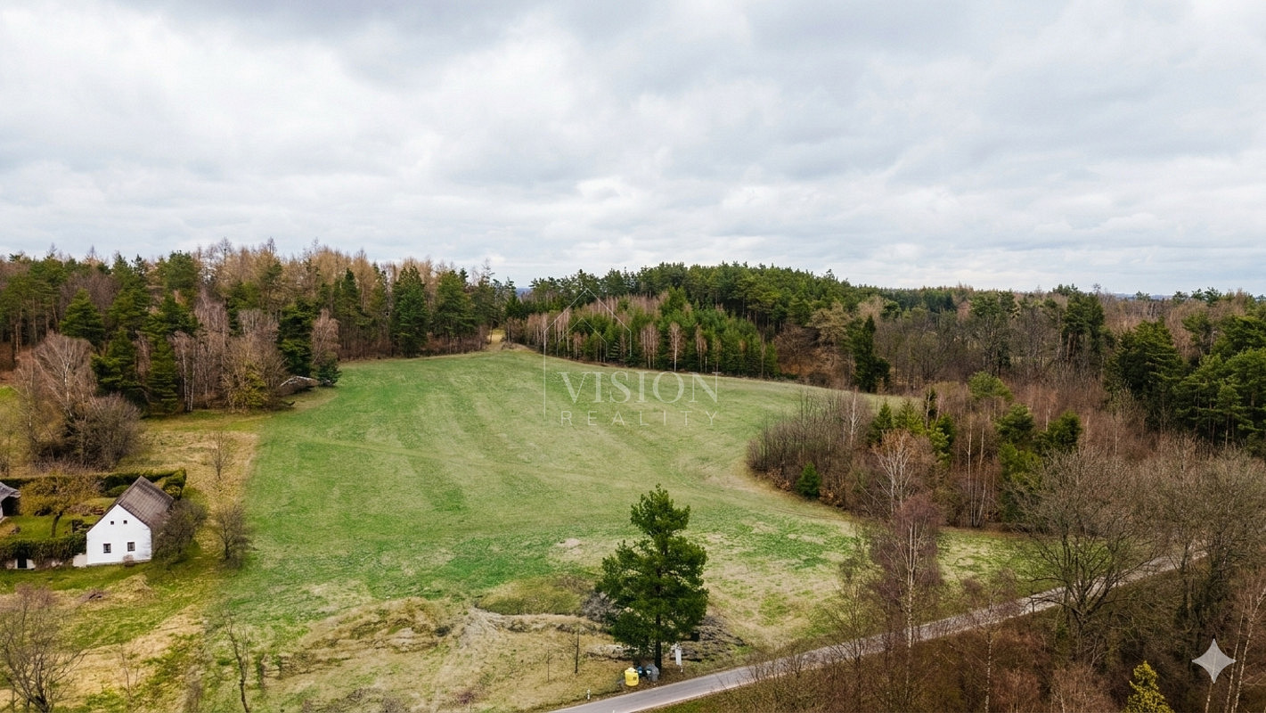 Prodej stavebního pozemku 1 030 m² – fotografie 4