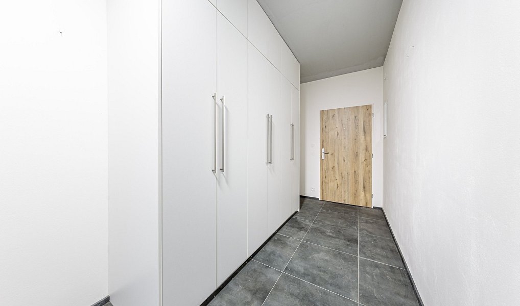 Pronájem bytu 4+kk 94 m², Železná – náhled fotky 12