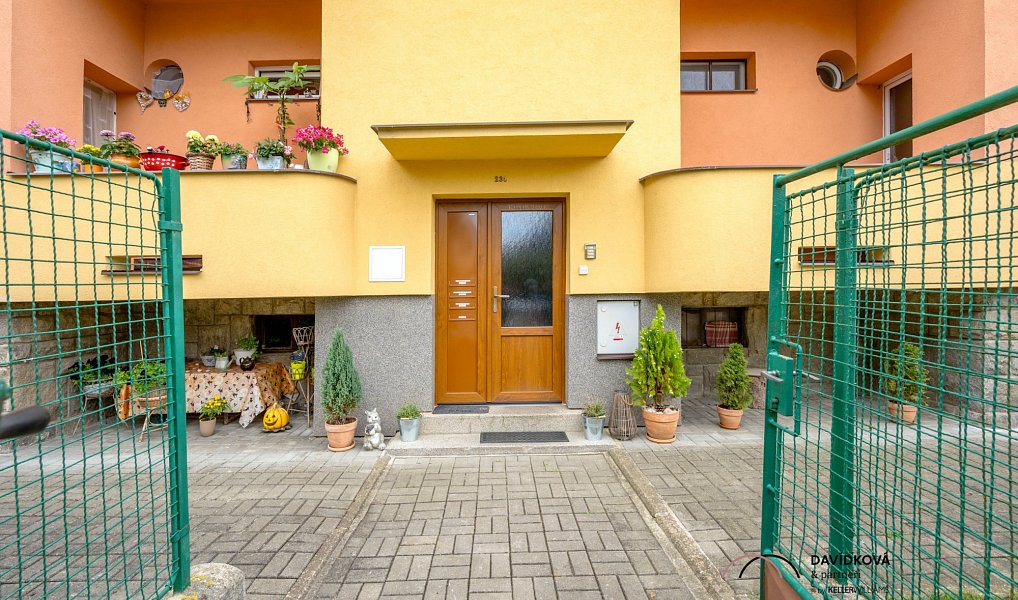 Prodej bytu 2+1 72 m², Velešín – náhled fotky 34