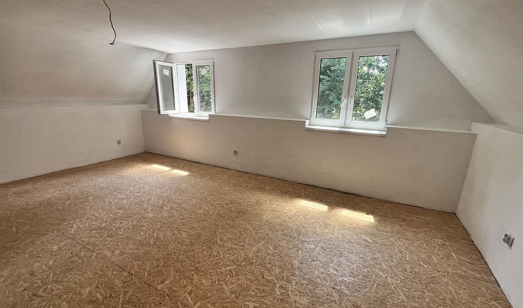 Prodej domu 160 m² s pozemkem 606 m², Jiříkov – náhled fotky 8