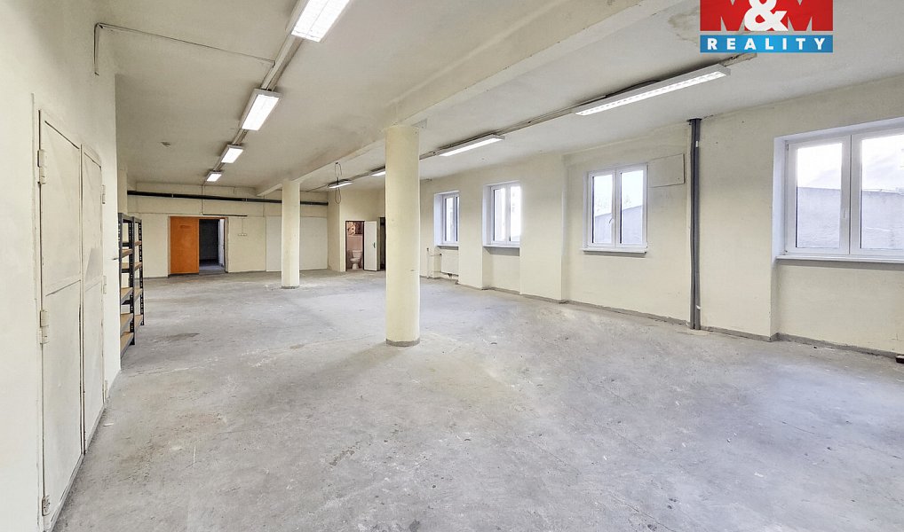 Pronájem obchodních prostor 157 m², Karlovy Vary – náhled fotky 3