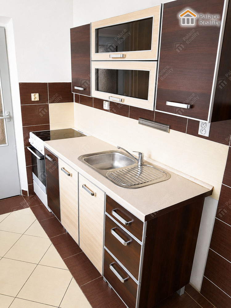 Pronájem bytu 3+1 66 m² — photo 2