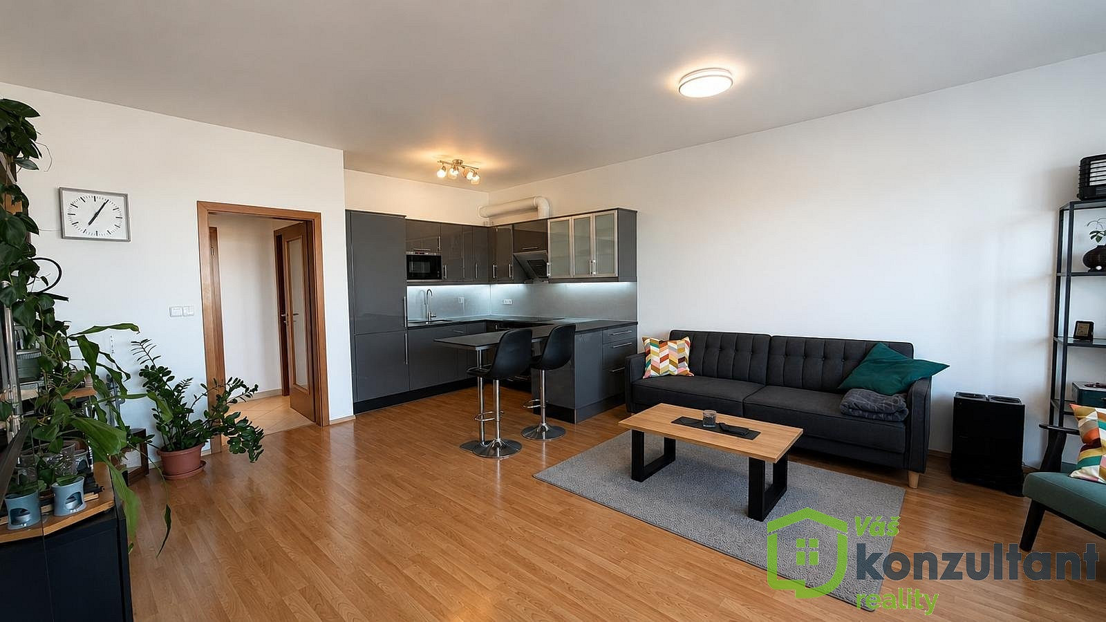 Pronájem bytu 2+kk 72 m² — photo 3