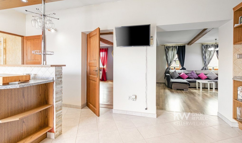 Prodej bytu 4+1 471 m², Nové Strašecí – náhled fotky 14