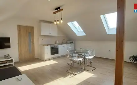 Pronájem bytu 3+kk 59 m²