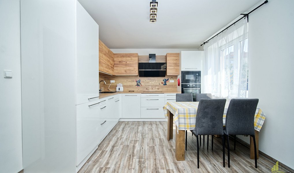 Prodej bytu 2+1 61 m², Ždánice – náhled fotky 2