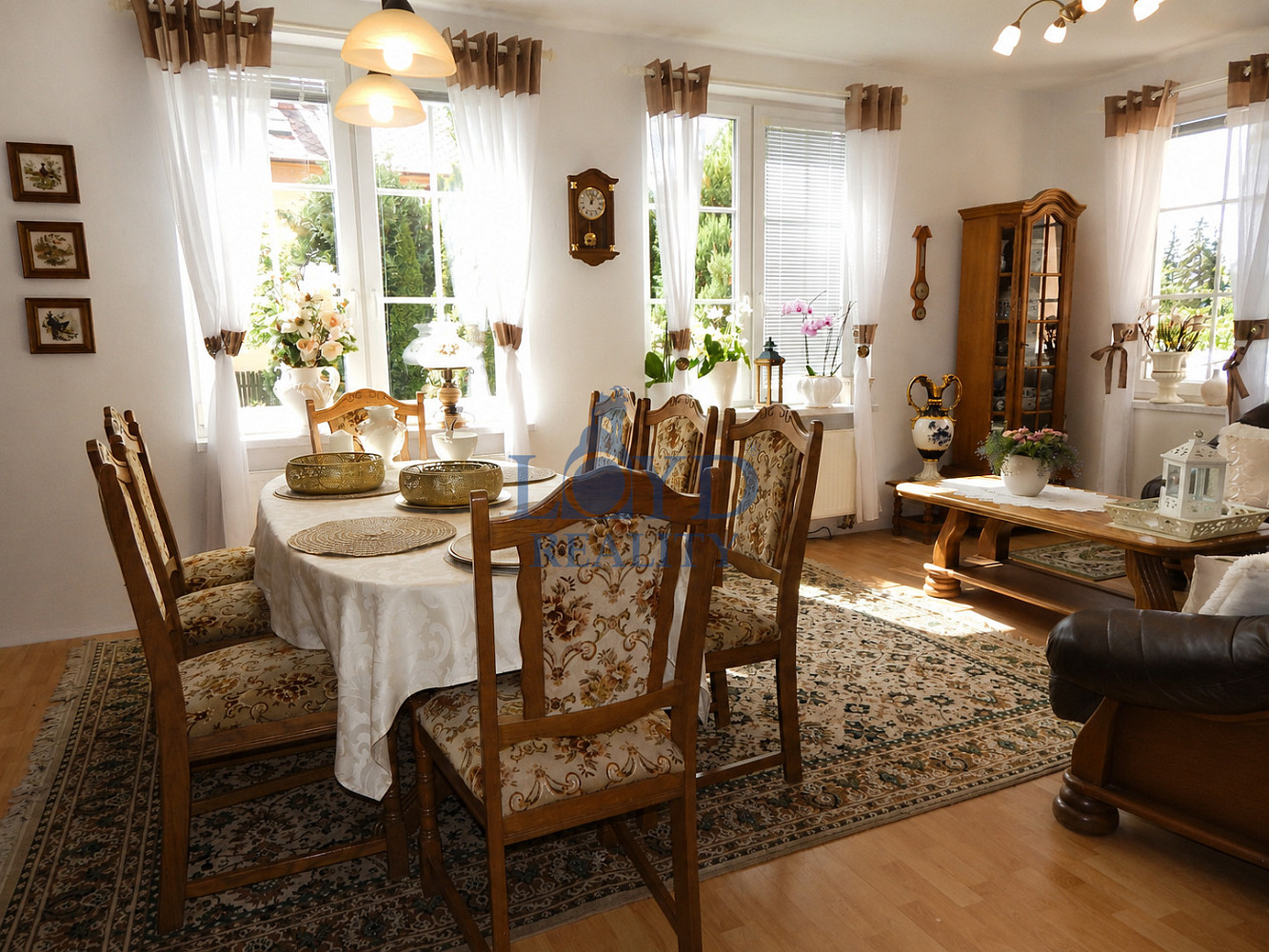 Prodej domu 210 m² s pozemkem 779 m² – fotografie 5