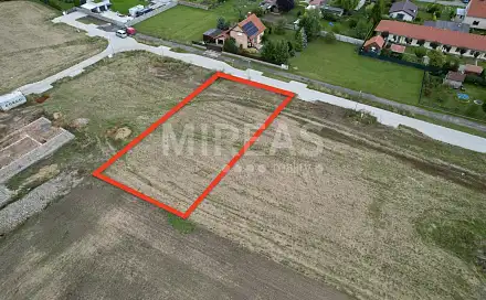 Prodej stavebního pozemku 909 m², Hořátev, okres Nymburk