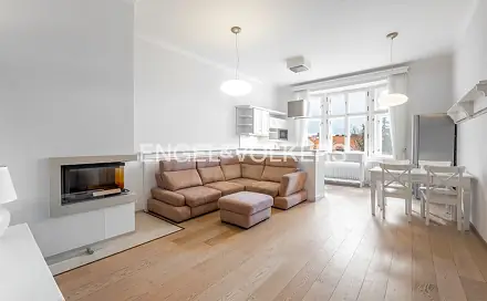 Pronájem bytu 4+kk 115 m², Na valech, Praha 6 - Hradčany