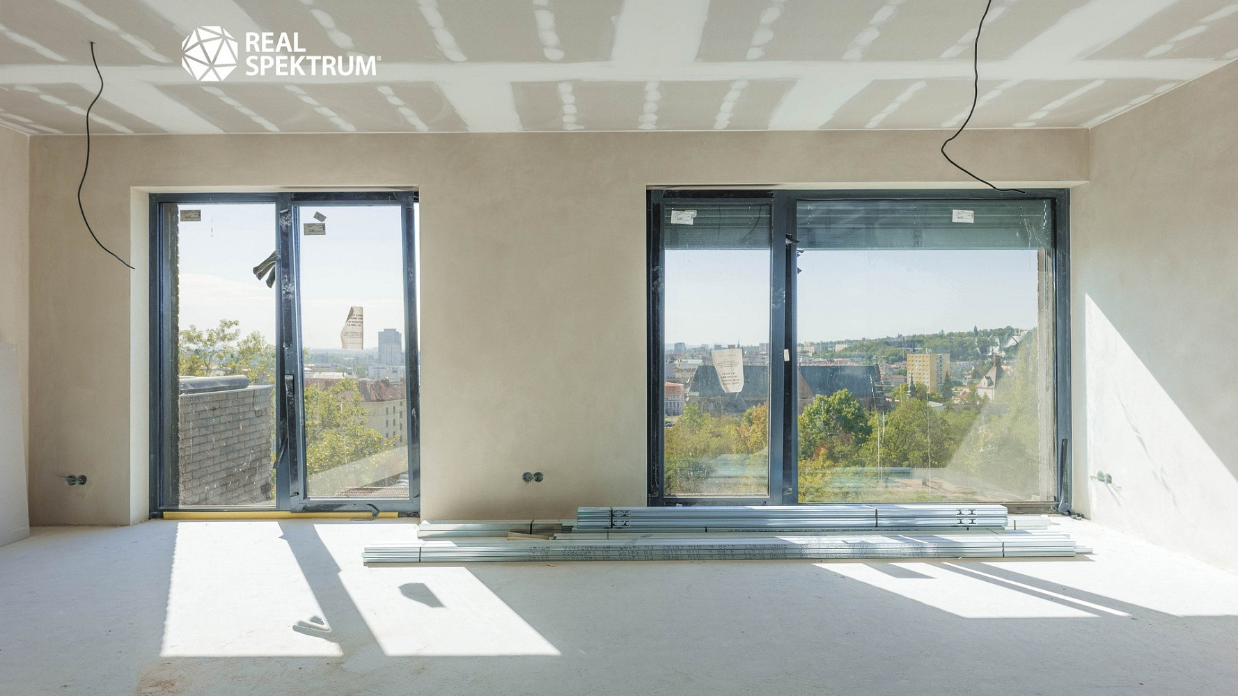 Pronájem bytu 4+kk 61 m² – fotografie 2