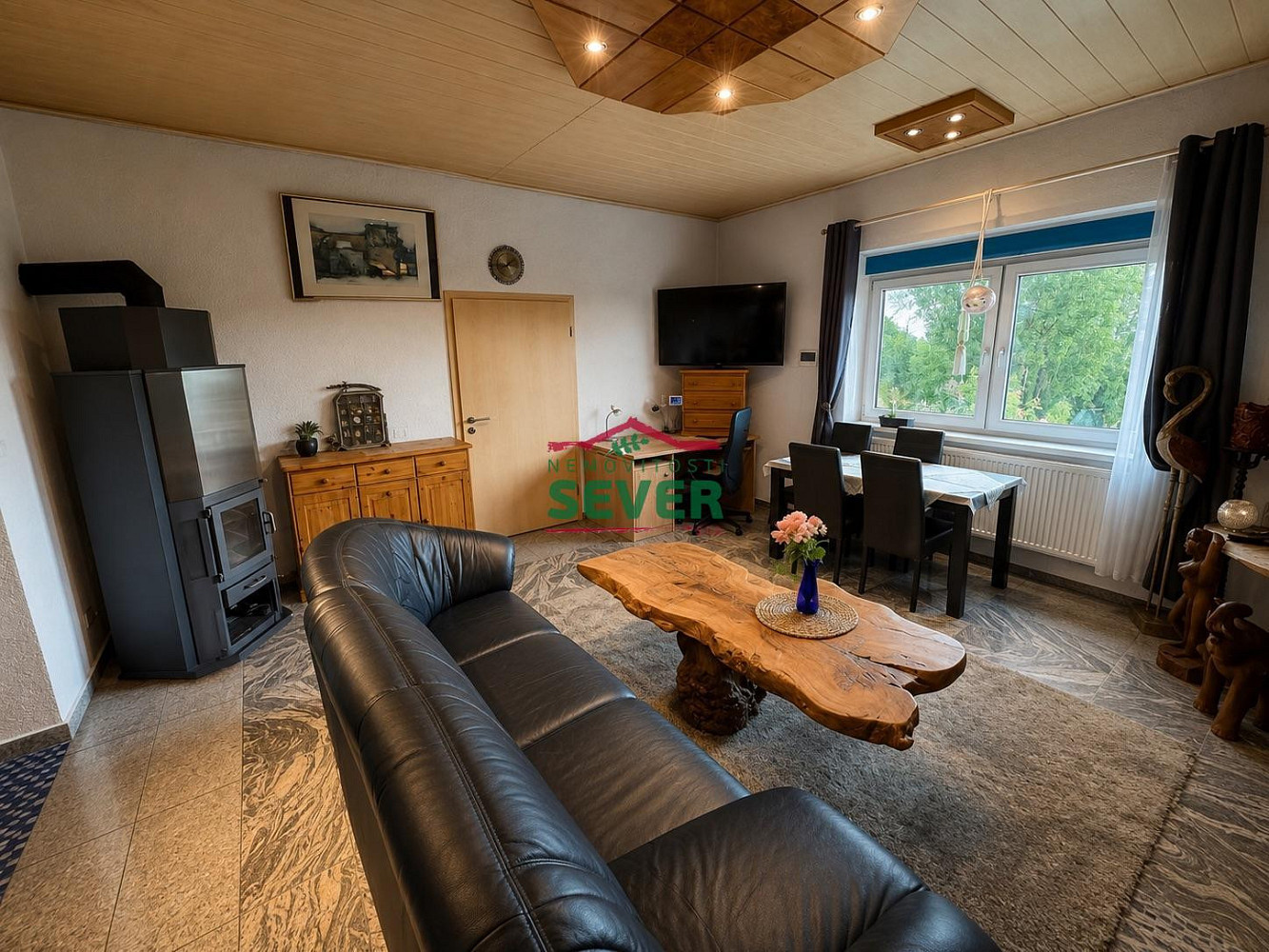 Prodej domu 220 m² s pozemkem 1 698 m² – fotografie 3