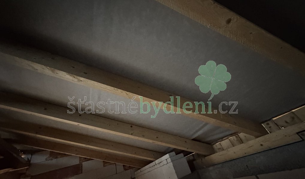 Prodej domu 230 m² s pozemkem 2 028 m², Volfartice – náhled fotky 19