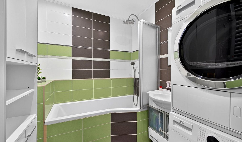 Prodej bytu 3+1 73 m², Trhové Sviny – náhled fotky 6