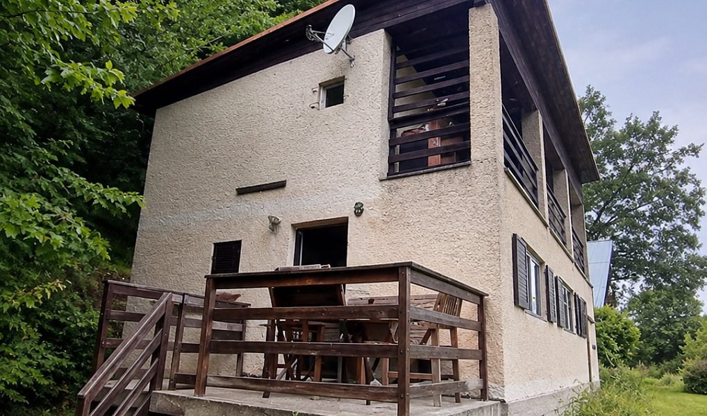 Prodej domu 120 m² s pozemkem 60 m², Lešany – fotka 1 z 14