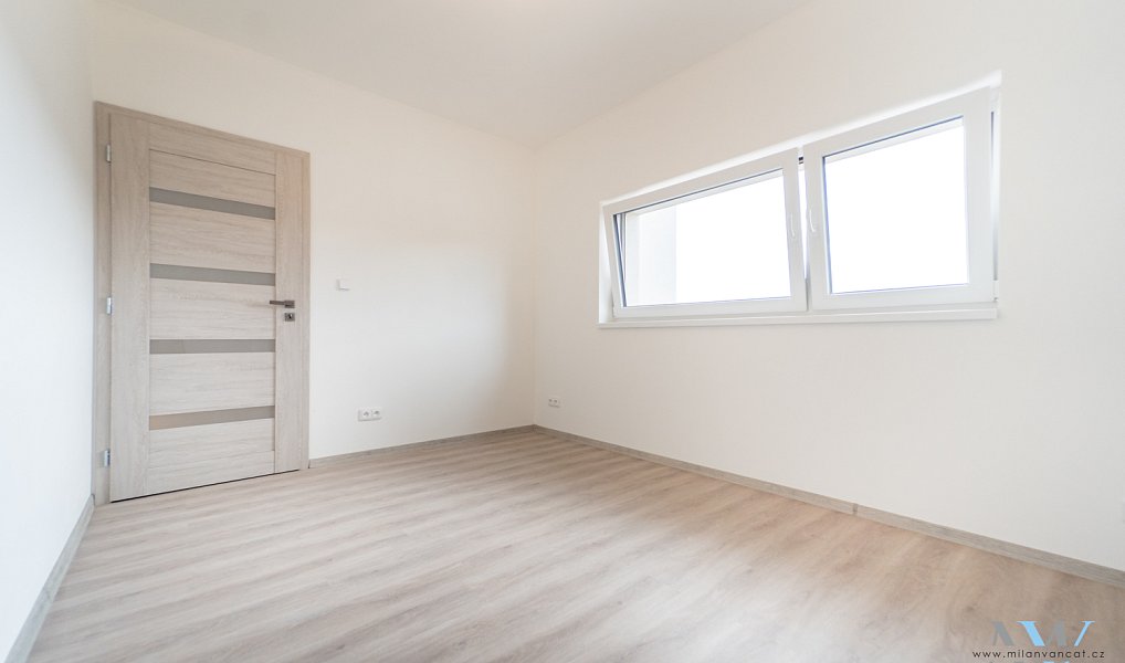 Prodej domu 110 m² s pozemkem 304 m², Březnice – náhled fotky 16