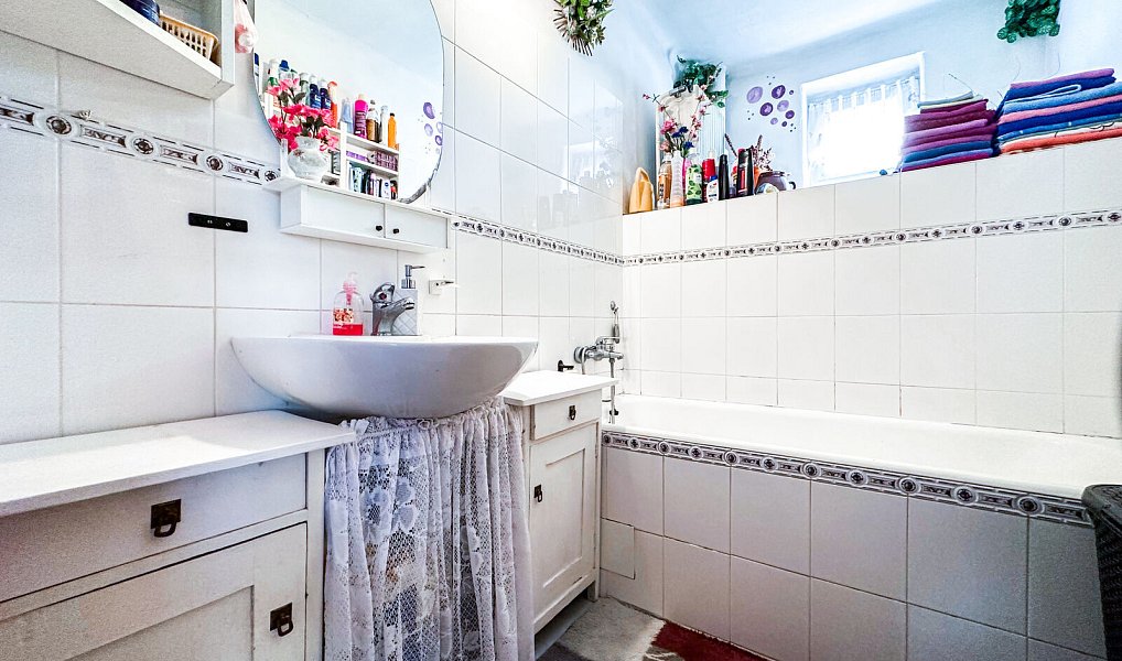 Prodej domu 300 m² s pozemkem 801 m², Komárov – náhled fotky 15