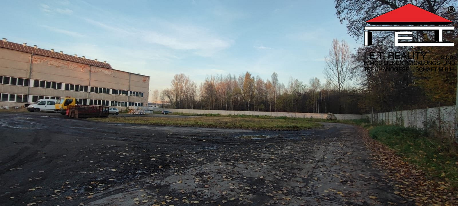 Pronájem komerčního pozemku 1 000 m² — photo 3