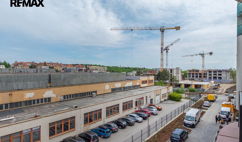 Prodej bytu 1+kk 39 m², Praha – náhled fotky 20