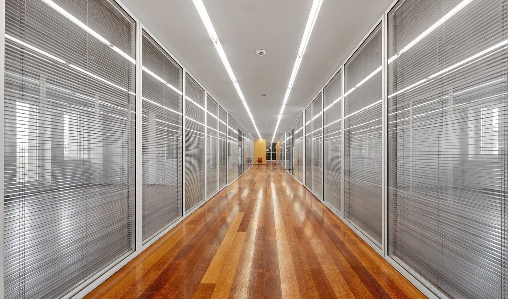 Pronájem kanceláře 168 m², Praha – náhled fotky 10