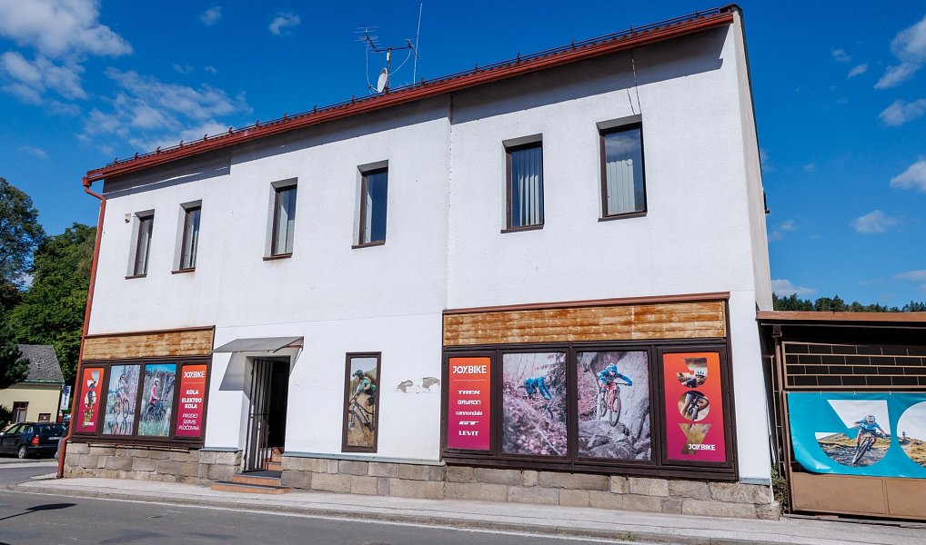Prodej domu 406 m² s pozemkem 691 m², Úpice – náhled fotky 3