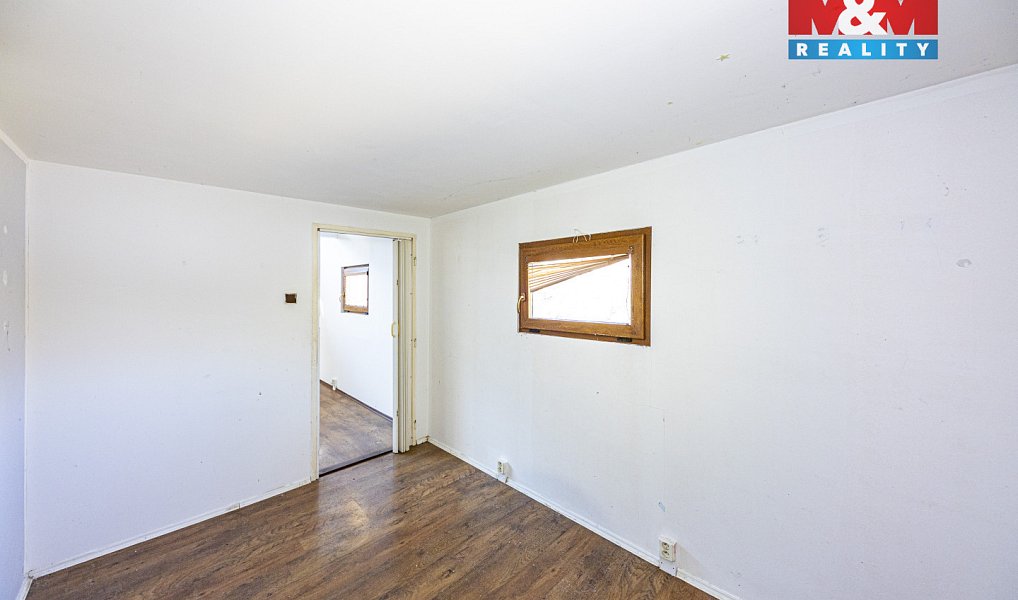 Prodej domu 170 m² s pozemkem 1 774 m², Lošany – náhled fotky 14