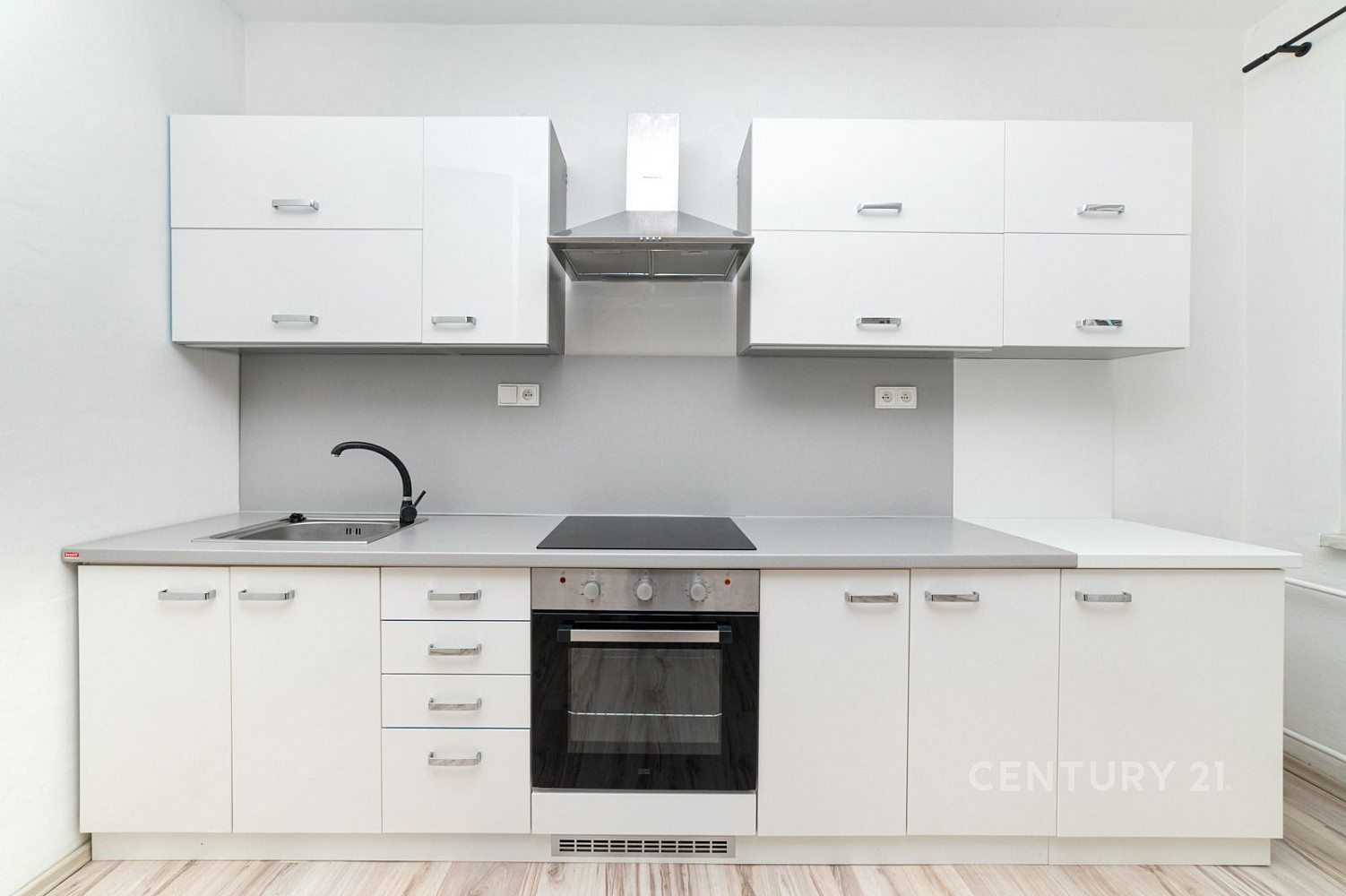 Pronájem bytu 1+kk 27 m² – fotografie 2