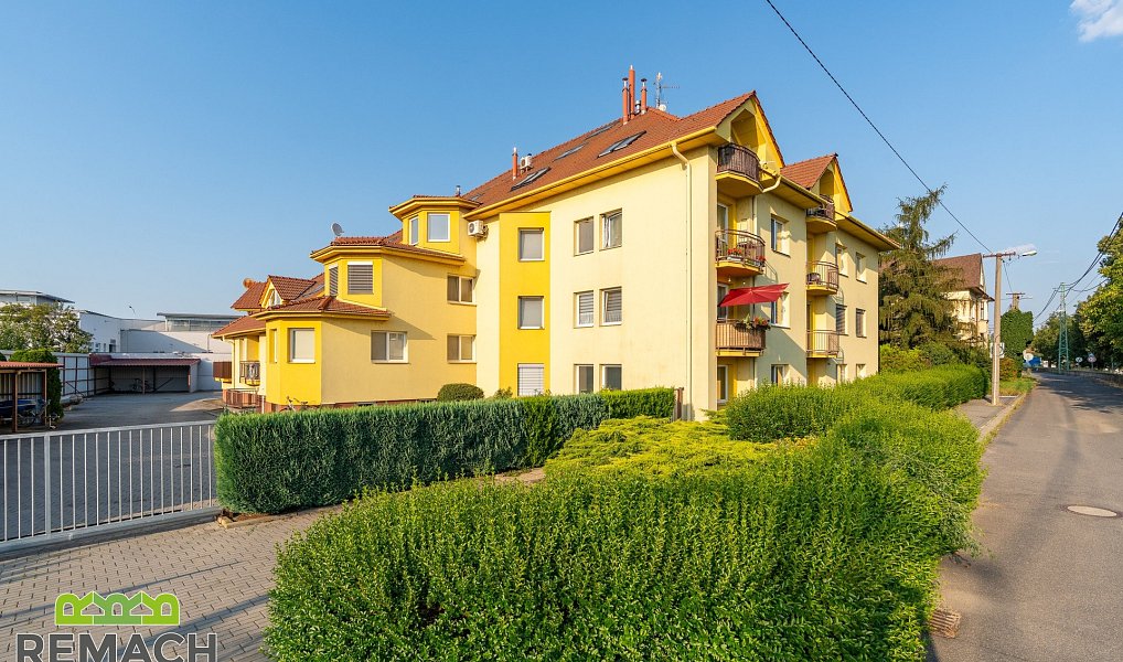 Prodej bytu 4+kk 112 m², Staré Město – náhled fotky 33