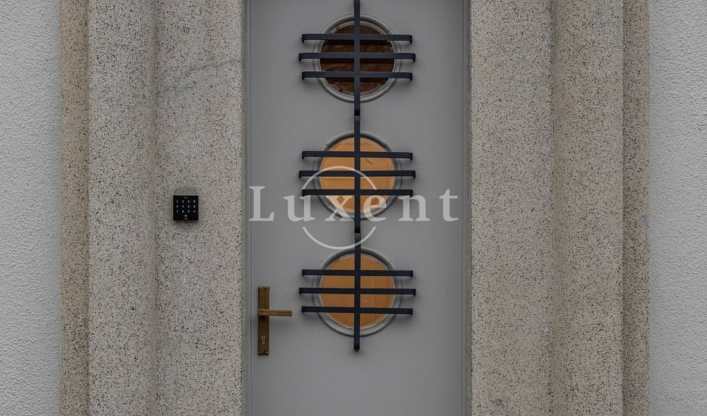 Prodej domu 726 m² s pozemkem 945 m², Praha – náhled fotky 25