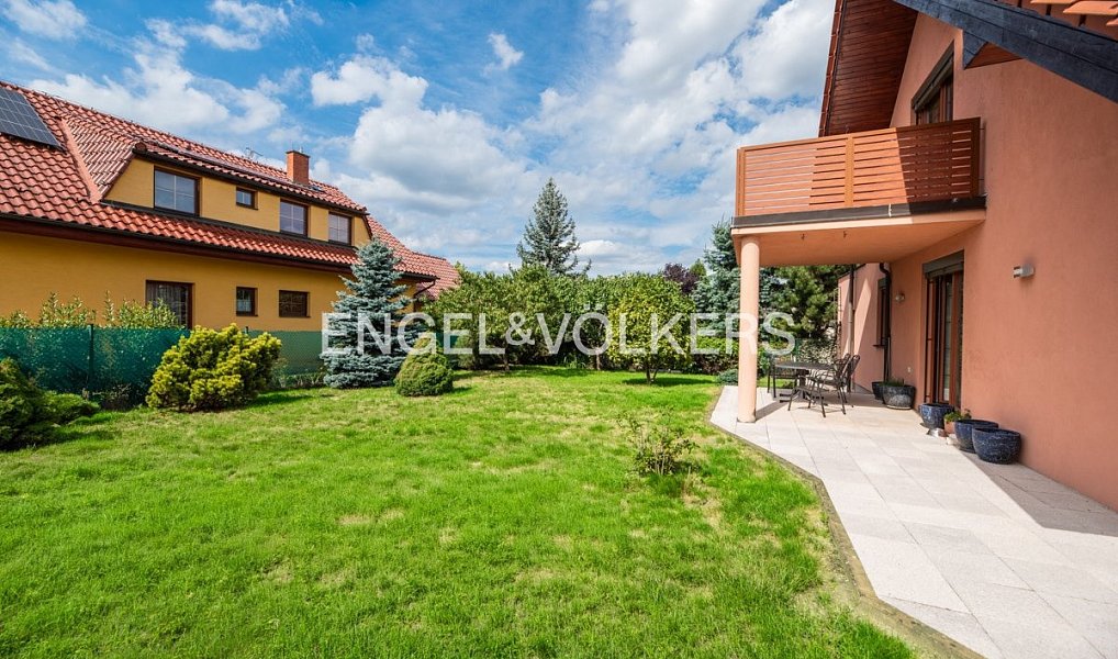 Prodej domu 270 m² s pozemkem 822 m², Praha – náhled fotky 18