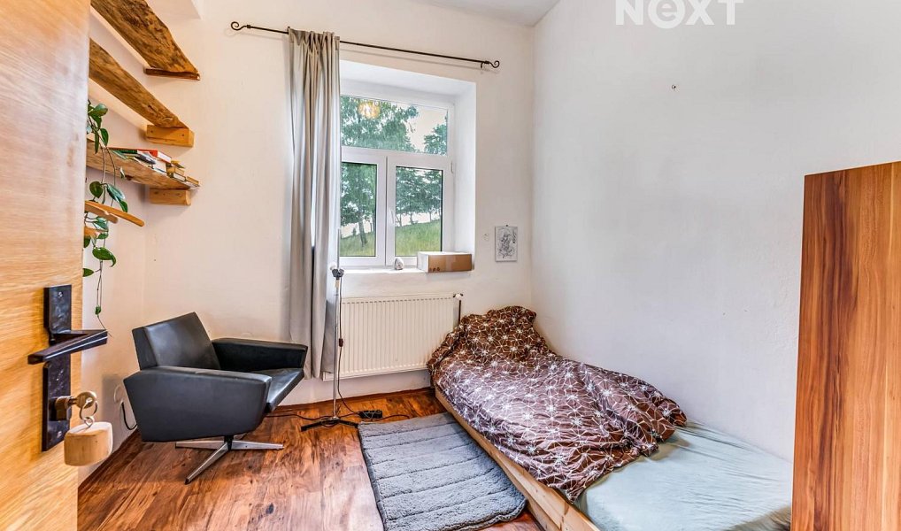 Prodej ubytovacího objektu 900 m², Strážná – náhled fotky 12